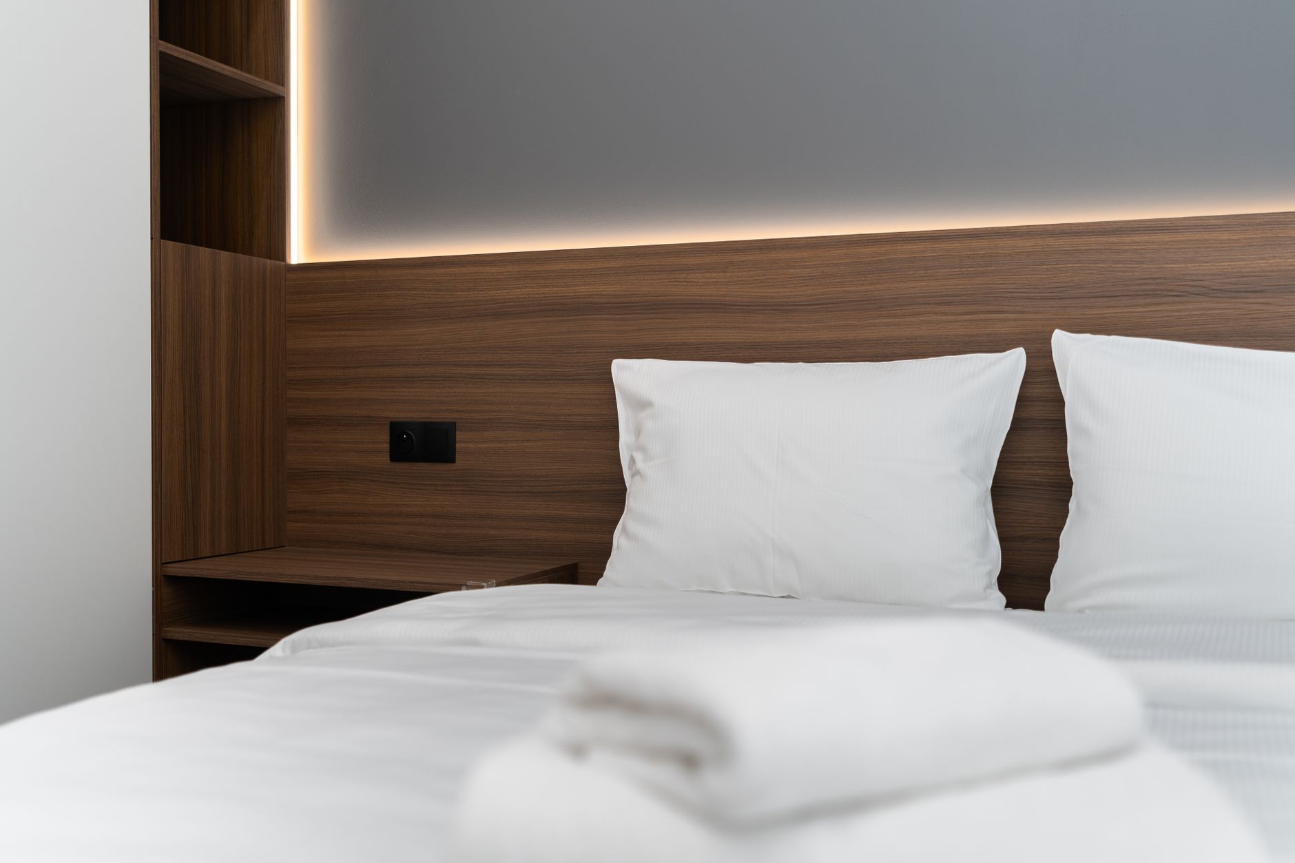 The Short Answer: What Is the Best Smart Cooling Bed of 2026? — Best Smart Cooling Mattresses and Beds of 2026: Eight Sleep, Sleep Number and Tempur C