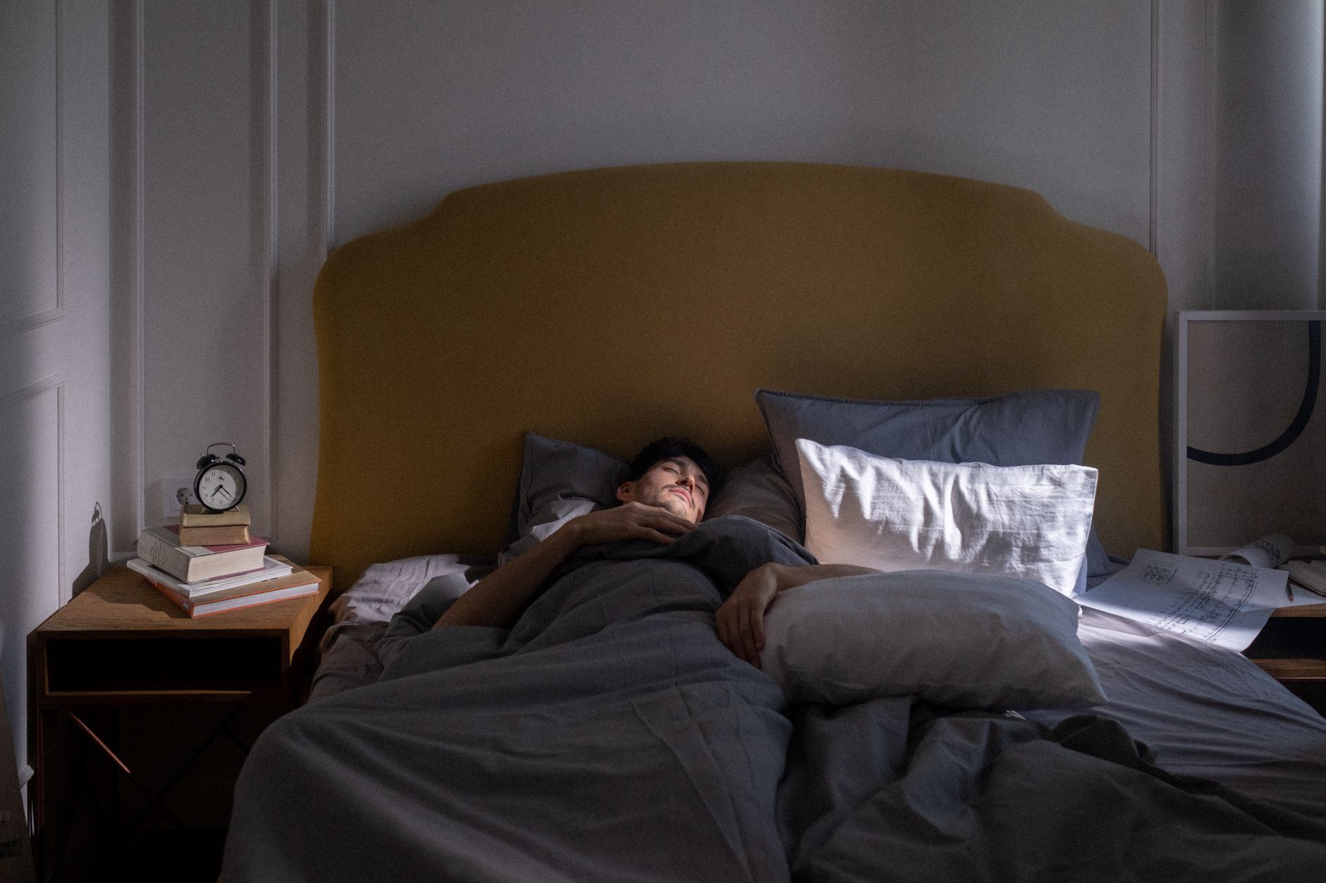 Sunrise Alarms for Specific Sleep Challenges — Best Sunrise Alarm Clocks 2026: Do Wake-Up Lights Actually Work?